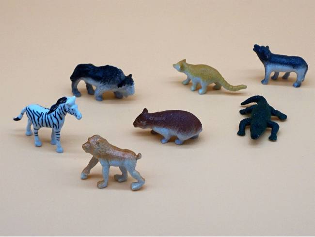 动物搪胶儿童仿真恐龙塑胶丙料