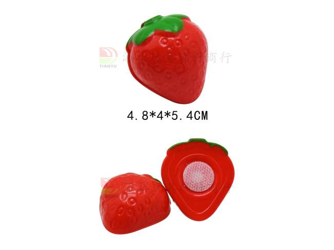 4.8*4*5.4cm切切草莓有魔术贴（吹瓶PVC）