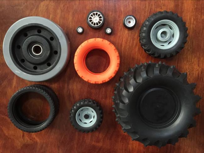 黑色系列广泛应用于玩具车轮、配件