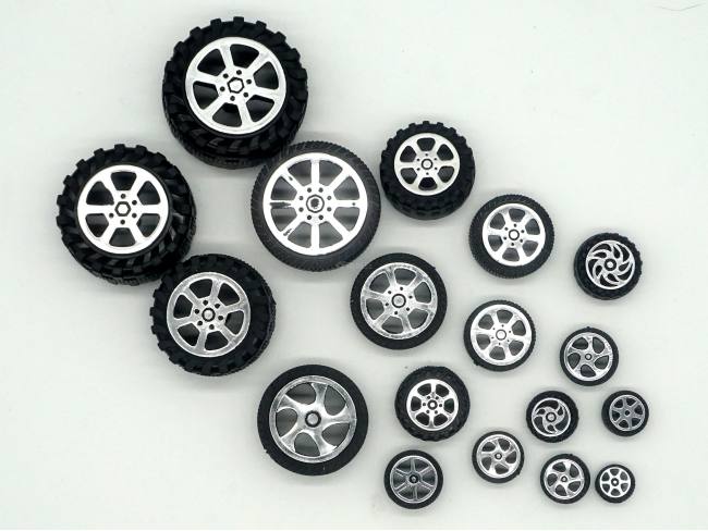 塑胶塑料车轮多规格轮胎玩具车轮子配件