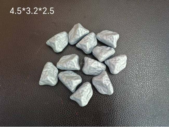 恐龙场景木头石头恐龙蛋小鸡蛋