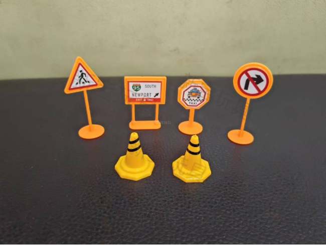 路标，路障，工程交通配件