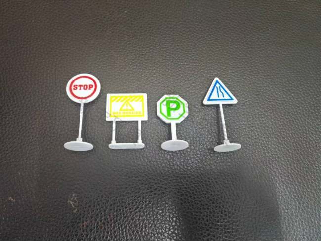 路标，路障，工程交通配件