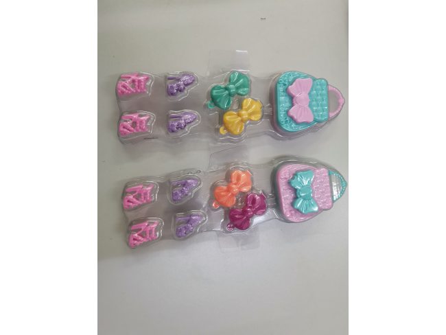 芭比饰品配件，吸塑板包装