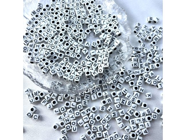 6×6mm黑白方块字母珠