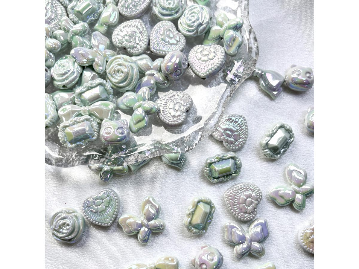 捷克UV镀彩蝴蝶结爱心玫瑰花混款