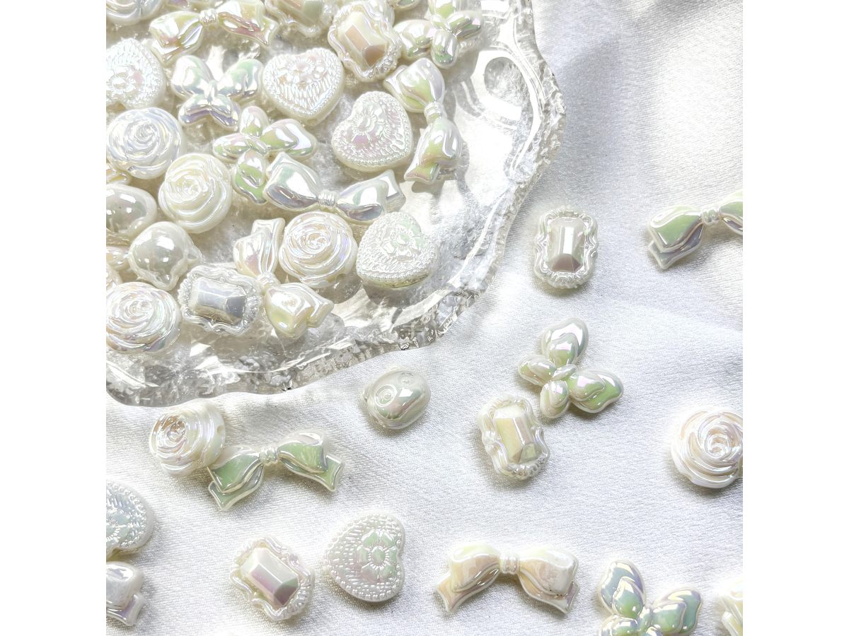 捷克UV镀彩蝴蝶结爱心玫瑰花混款