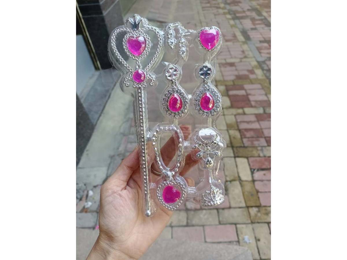 饰品