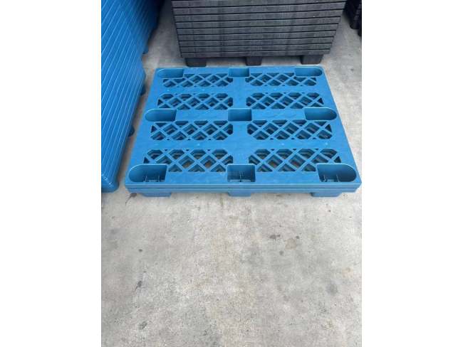 塑料托盘