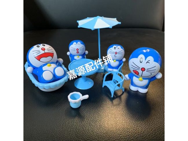 塑料叮当猫  套装