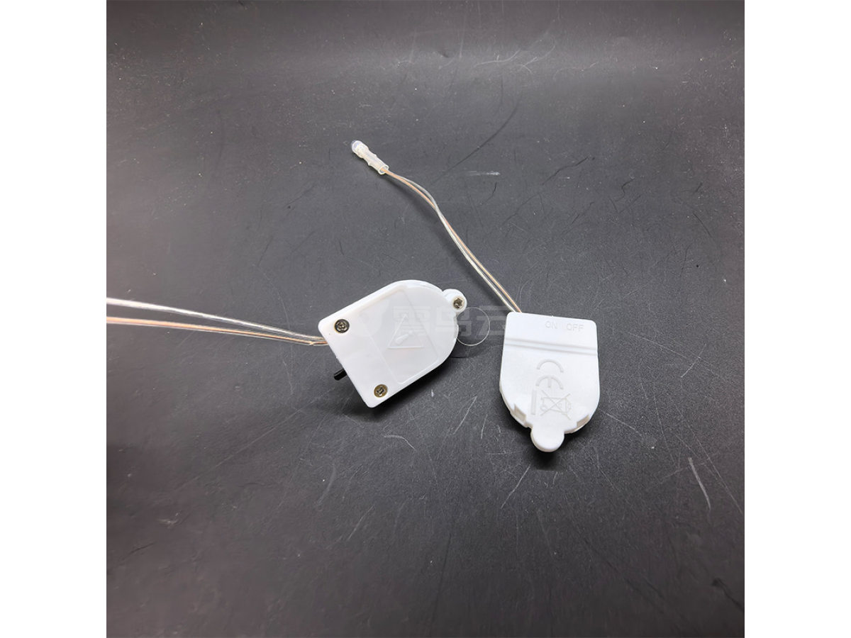 带防脱落螺丝单粒纽扣电池盒