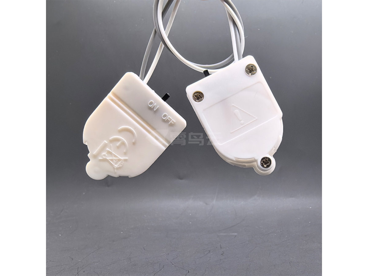 带防脱落螺丝单粒纽扣电池盒