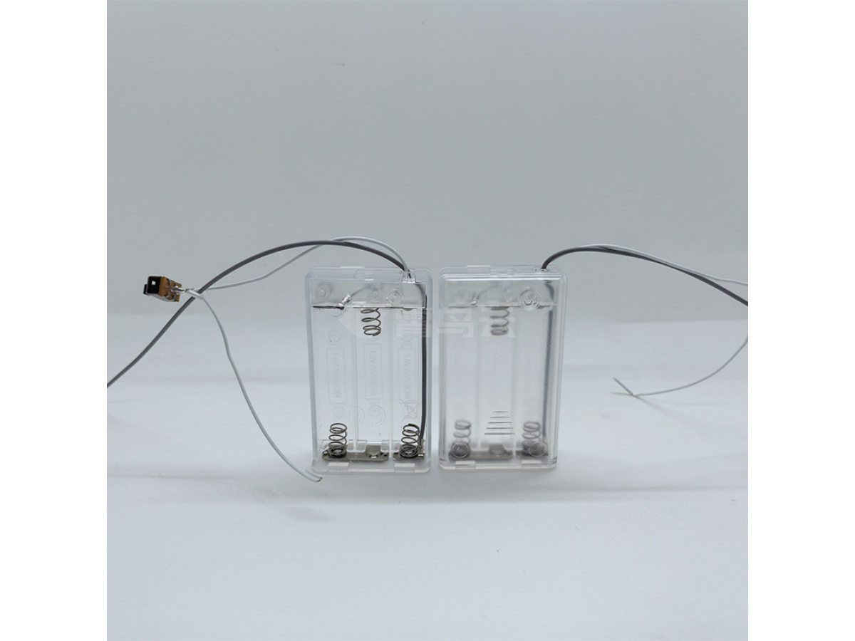 三节7号透明电池盒