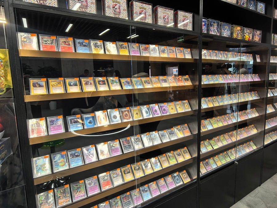CARDLAB全国首店开业，打造全链路卡牌文化空间